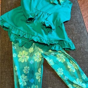 Girls Size 3 Years Green Ruffled Top and Clover Leggings Set Saint Patrick’s Day
